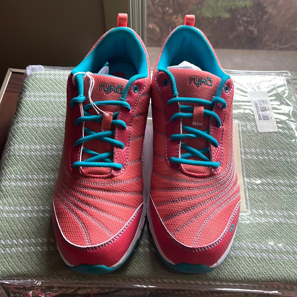 ryka light weight sneaker